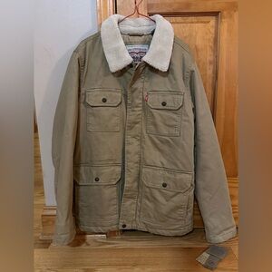 NWT Levi’s Jacket Mens Small Tan Khaki Utility Sherpa Collar Casual trucker